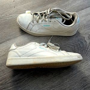 i’m selling these reeboks i found at ross and finally grew out of them